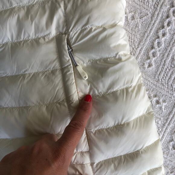 Heat Keep White Fur Lined Puffer Vest Small Packable Gorpcore Minimalist - Picture 9 of 11